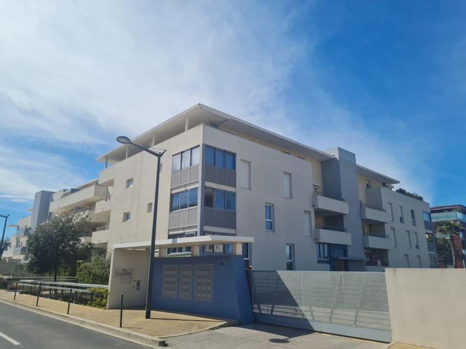 Studio A La Mer Avec Piscine Sète Buitenkant foto